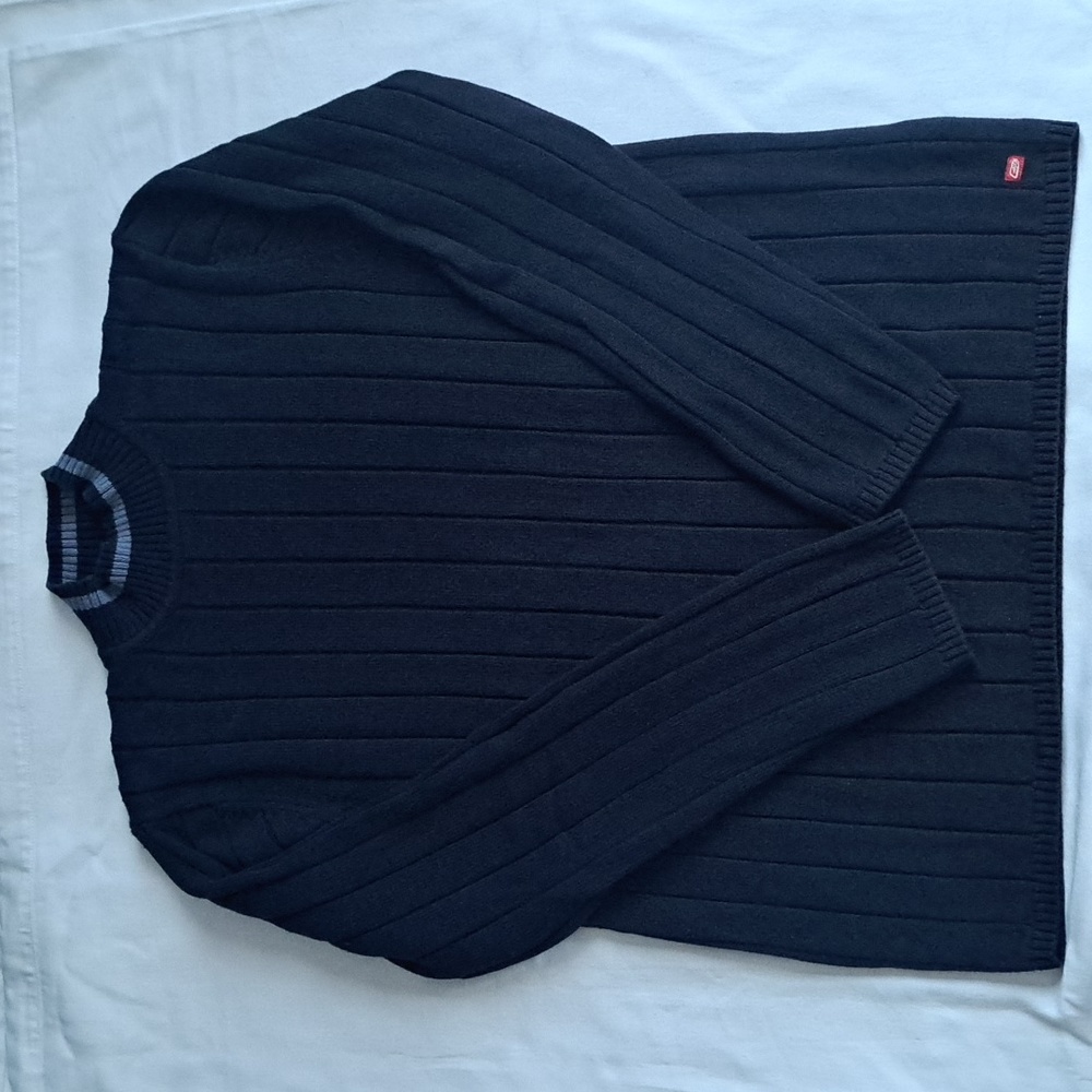 Mens sweater size M